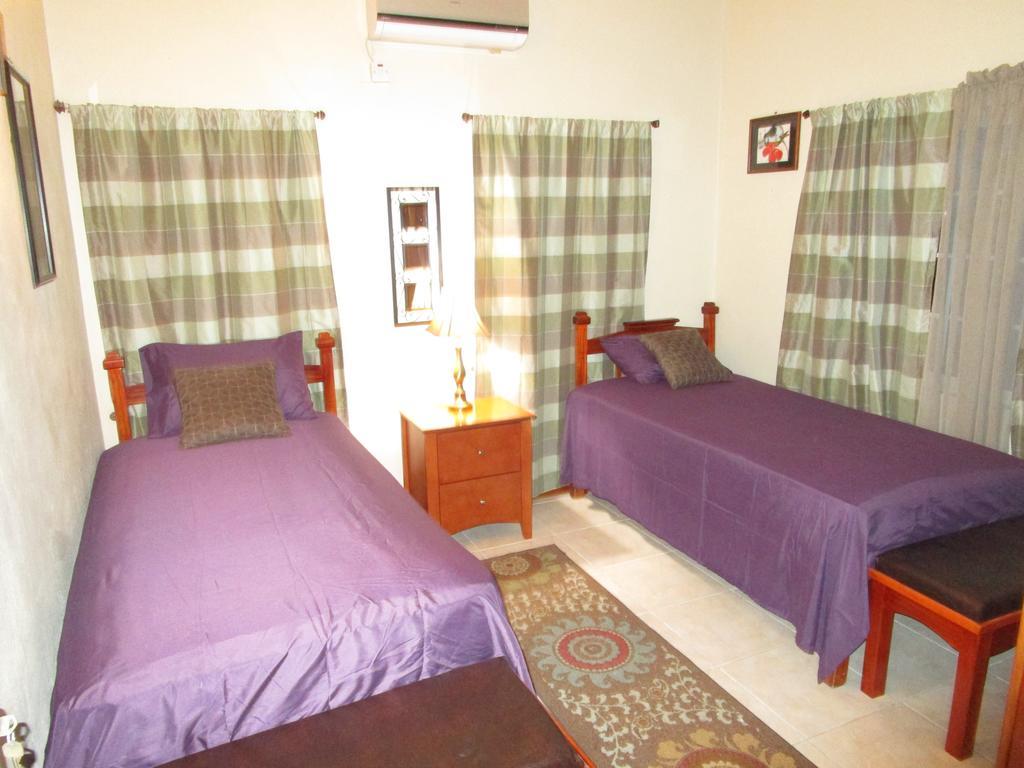 The Residence Portmore Apartments Экстерьер фото